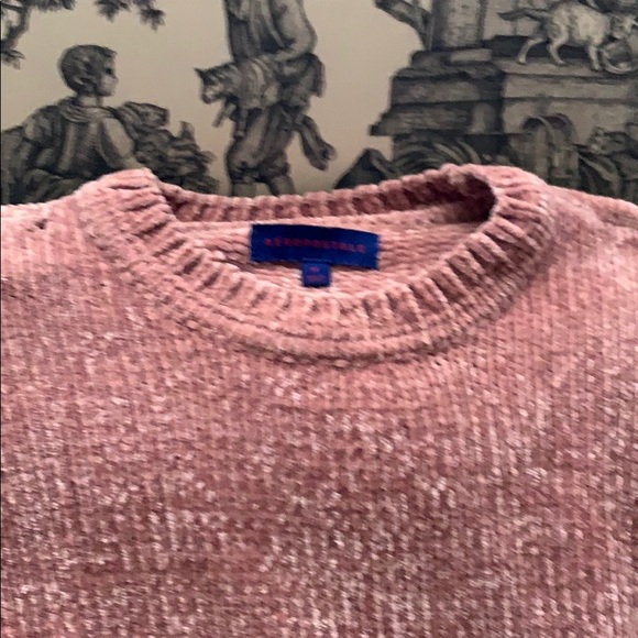 Sweater - Picture 2 of 4